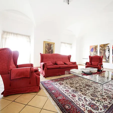בית חווה Palazzo Tronconi *