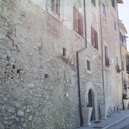 Palazzo Tronconi مزرعة للإقامة