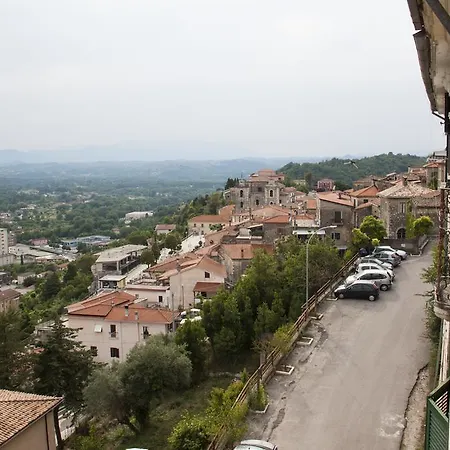 مزرعة للإقامة Palazzo Tronconi *