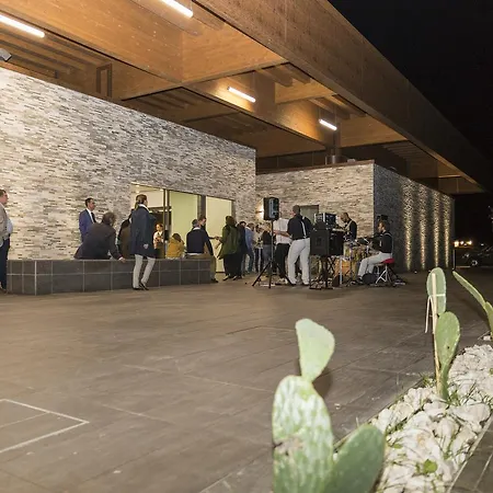 Palazzo Tronconi مزرعة للإقامة Arce